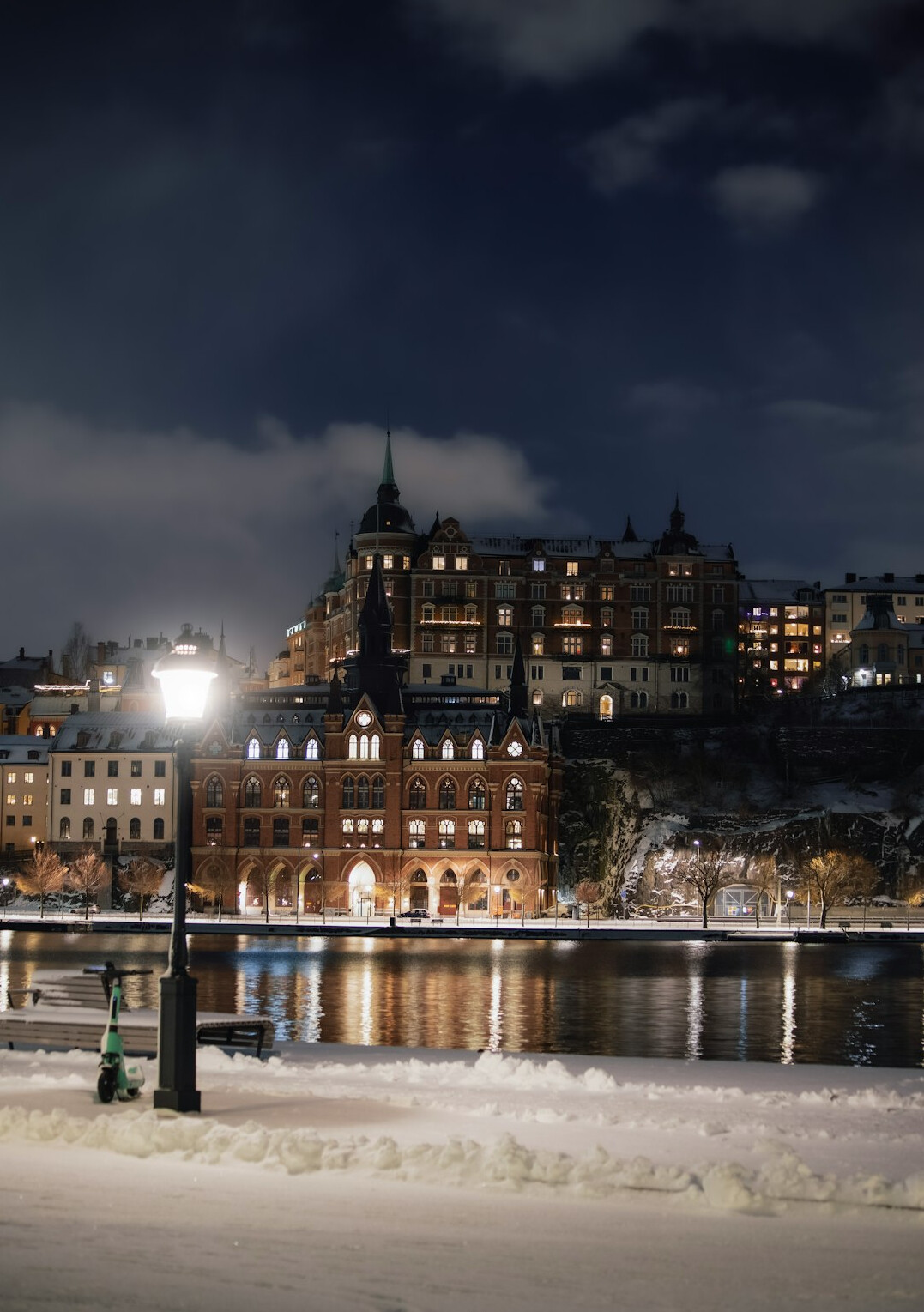 winter city lights
